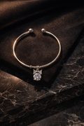 Celeste Bow Solitaire Kada