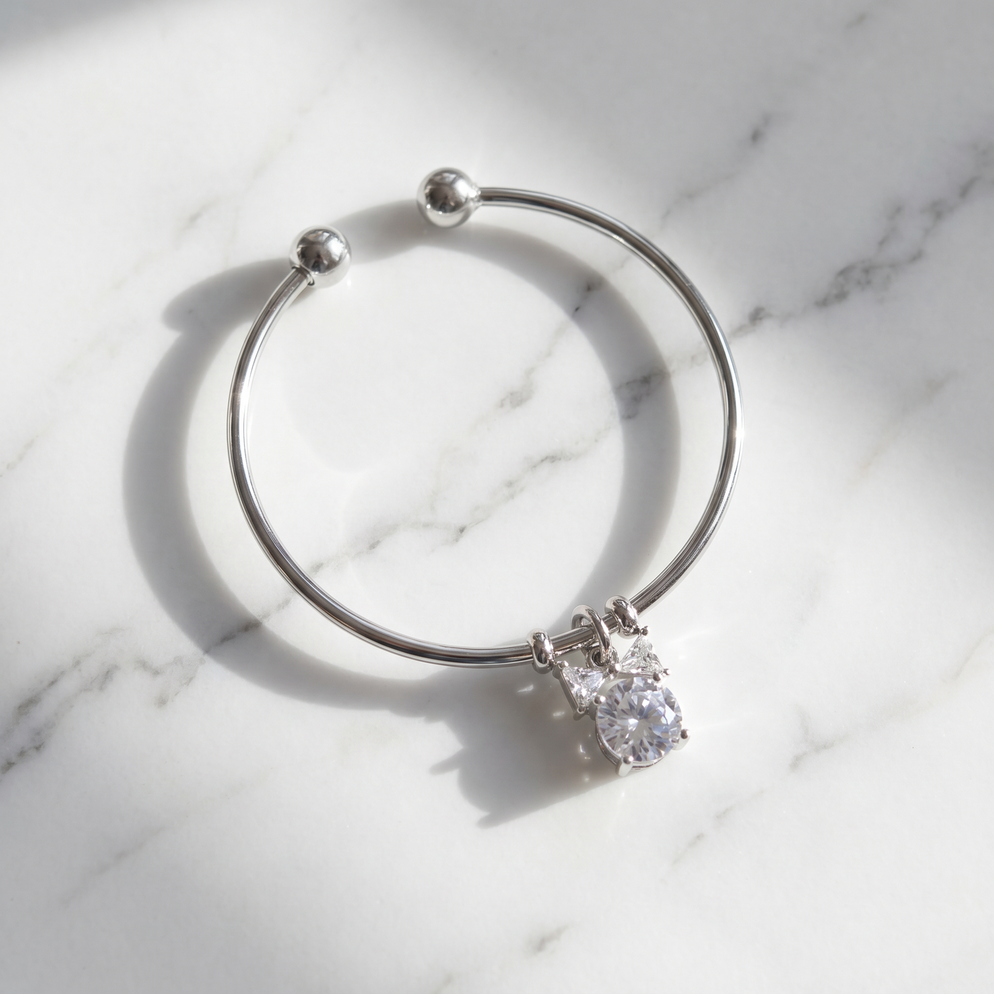 Celeste Bow Solitaire Kada